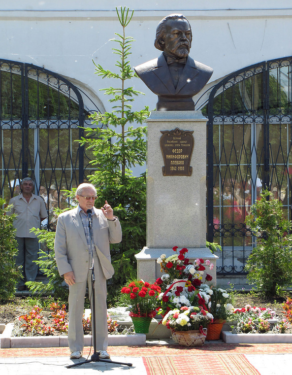 Памятник Фёдору Никифоровичу Плевако